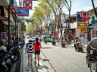 סמיניאק Sus Cottages II 3*,  אינדונזיה