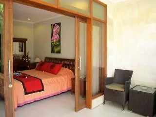 סמיניאק Sus Cottages II 3*,