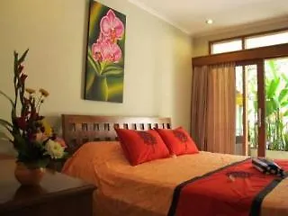 סמיניאק Sus Cottages II מלון